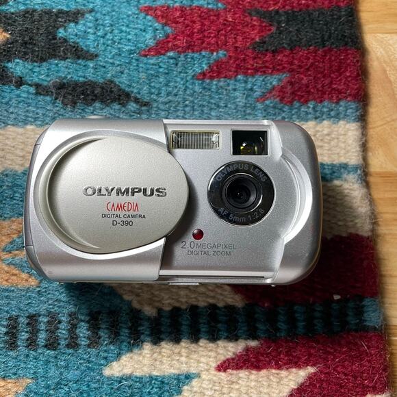 Lot of 4 Digital Cameras Lot #4
Untested For Parts or Repair Sony Olympus Kodak - Picture 6 of 6